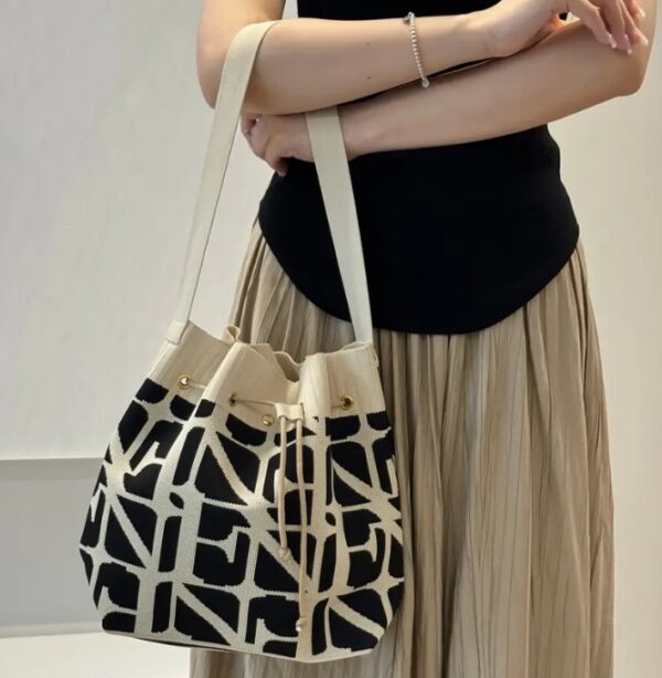 กระเป๋าถังเชือกผูกลายเรขาคณิตแฟชั่น