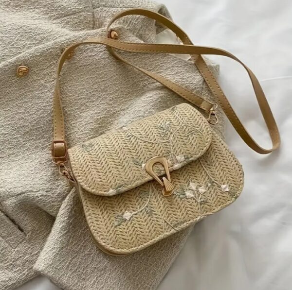 กระเป๋าสะพายข้างแฟชั่นเทรนด์